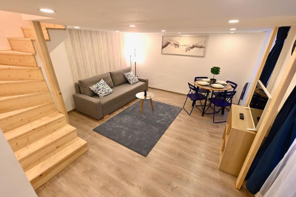 Cute Gallery Flat In Kiraly Street Appartement